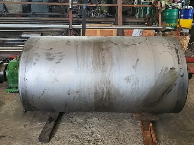 Phun kim loại bảo vệ bề mặt trục