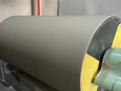 Phun kim loại bảo vệ bề mặt trục